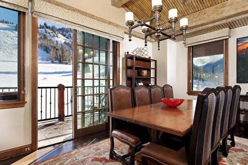 THE RITZ-CARLTON, ASPEN HIGHLANDS 3 BED RESIDENCE CLUB CONDO SKI-IN SKI-OUT  ASPEN, CO (United States) - from US$ 3860 | BOOKED